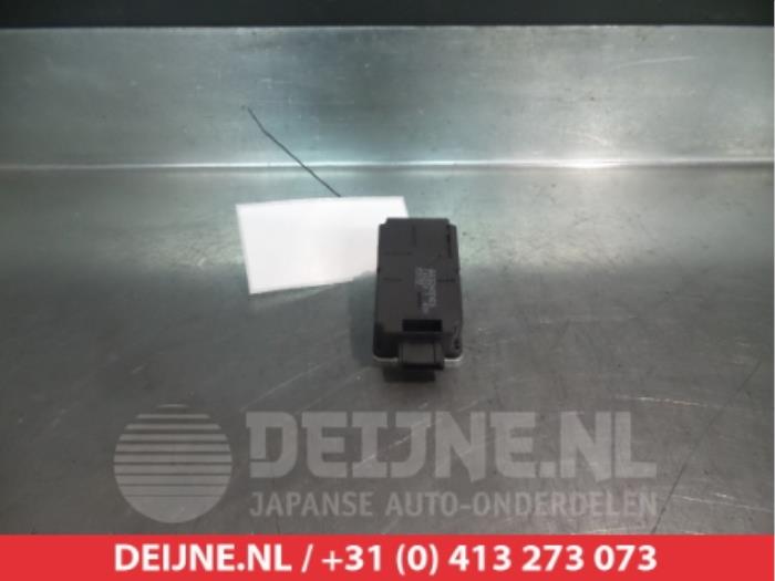 Begagnade Däcktrycksmodul Suzuki Vitara (LY/MY) 1.6 16V VVT Pris € 20,00 Marginaltabell erbjuds av V.Deijne Jap.Auto-onderdelen BV