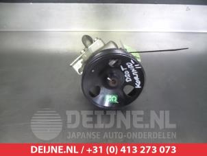 Used Power steering pump Ssang Yong Korando 2.0 e-XDi 16V 4x2 Price on request offered by V.Deijne Jap.Auto-onderdelen BV