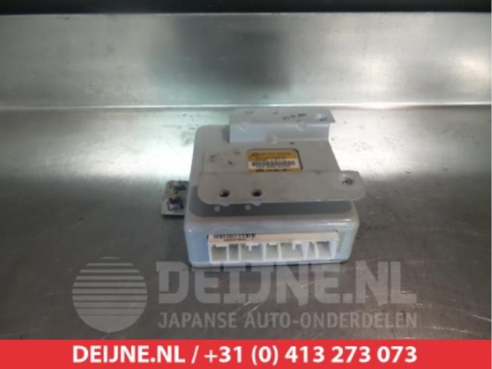 Używane Modul alarmu Ssang Yong Kyron 2.0 M 200 Xdi 16V 4x4 Cena € 20,00 Procedura marży oferowane przez V.Deijne Jap.Auto-onderdelen BV