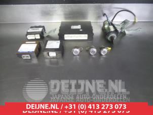 Used Ignition lock + key Daihatsu YRV (M2) 1.3 16V DVVT Price on request offered by V.Deijne Jap.Auto-onderdelen BV