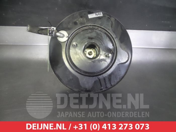 Usagé Servo frein Lexus IS (E2) 220d 16V Prix € 50,00 Règlement à la marge proposé par V.Deijne Jap.Auto-onderdelen BV