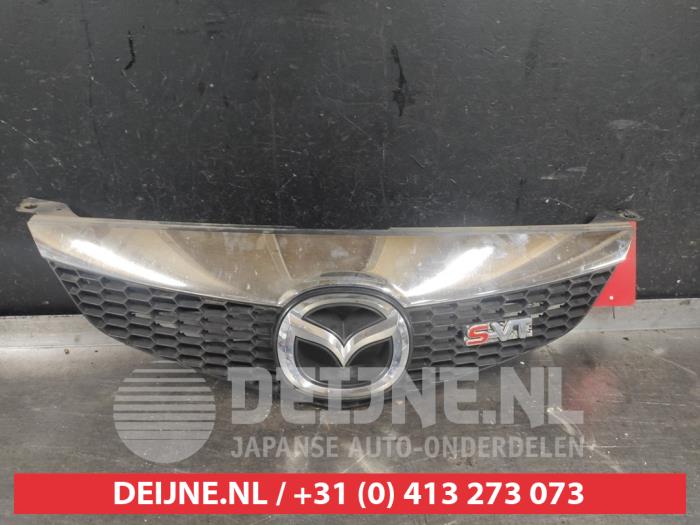 Grille from a Mazda 6 (GG12/82) 2.0i 16V S-VT 2006