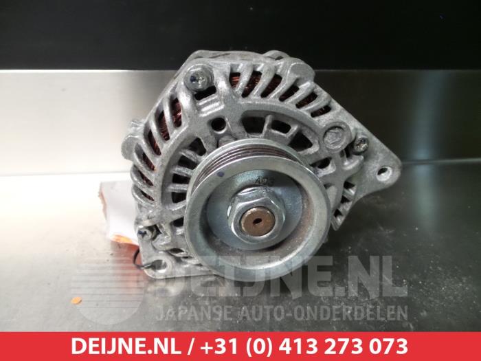 Usagé Dynamo Honda Civic (FK/FN) 1.4i Type S 16V Prix € 50,00 Règlement à la marge proposé par V.Deijne Jap.Auto-onderdelen BV