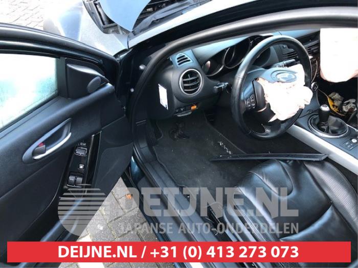 Usados Interruptor combinado de ventanillas Mazda RX-8 (SE17) 1.3 Renesis Precio € 35,00 Norma de margen ofrecido por V.Deijne Jap.Auto-onderdelen BV