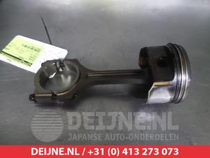 Used Piston Hyundai iX35 (LM) Price € 75,00 Margin scheme offered by V.Deijne Jap.Auto-onderdelen BV