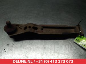Used Front lower wishbone, right Chevrolet Matiz 1.0 Price on request offered by V.Deijne Jap.Auto-onderdelen BV