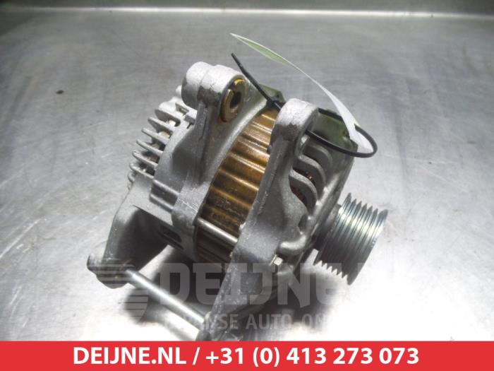 Usagé Dynamo Mazda 2 (DJ/DL) 1.5 SkyActiv-G 75 Prix € 50,00 Règlement à la marge proposé par V.Deijne Jap.Auto-onderdelen BV