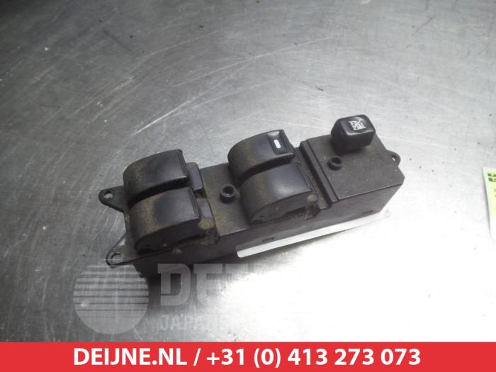 Używane Przelacznik combi okienny Mitsubishi Lancer Wagon (CS/CT) 2.0 16V Cena € 25,00 Procedura marży oferowane przez V.Deijne Jap.Auto-onderdelen BV