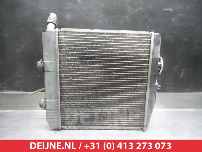 Used Radiator Mazda Demio (DW) 1.3 16V Price € 35,00 Margin scheme offered by V.Deijne Jap.Auto-onderdelen BV