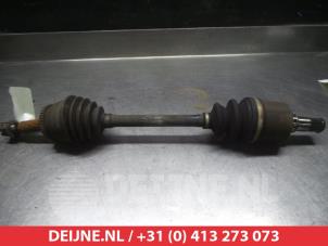 Used Front drive shaft, left Hyundai i30 (FD) 2.0 CRDi 16V Price € 50,00 Margin scheme offered by V.Deijne Jap.Auto-onderdelen BV