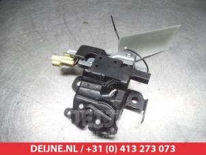 Used Tailgate lock mechanism Mazda MX-5 (ND) 1.5 Skyactiv G-131 16V Price on request offered by V.Deijne Jap.Auto-onderdelen BV