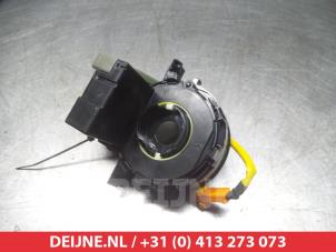 Usagé Ressort tournant airbag Toyota Auris (E15) 1.4 D-4D-F 16V Prix € 50,00 Règlement à la marge proposé par V.Deijne Jap.Auto-onderdelen BV