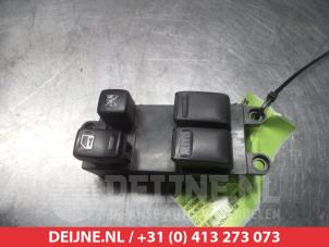 Used Multi-functional window switch Nissan Almera (N16) 1.5 16V Price € 20,00 Margin scheme offered by V.Deijne Jap.Auto-onderdelen BV
