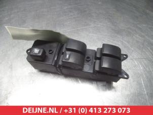 Used Multi-functional window switch Mitsubishi L-200 2.5 TDI 4x4 Price on request offered by V.Deijne Jap.Auto-onderdelen BV