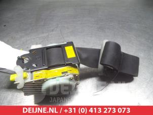 Used Seatbelt tensioner, right Toyota Yaris (P1) 1.3 16V VVT-i Price € 50,00 Margin scheme offered by V.Deijne Jap.Auto-onderdelen BV