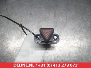 Used Panic lighting switch Chevrolet Cruze 1.7 D Price on request offered by V.Deijne Jap.Auto-onderdelen BV