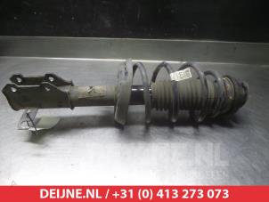 Used Front shock absorber rod, right Chevrolet Cruze 1.7 D Price on request offered by V.Deijne Jap.Auto-onderdelen BV