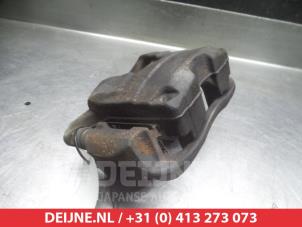 Used Front brake calliper, right Chevrolet Cruze 1.7 D Price € 50,00 Margin scheme offered by V.Deijne Jap.Auto-onderdelen BV