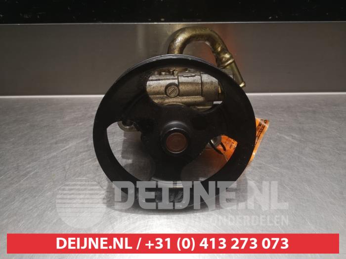 Usagé Pompe de direction Mazda 3 Sport (BK) 1.3i 16V Prix € 50,00 Règlement à la marge proposé par V.Deijne Jap.Auto-onderdelen BV