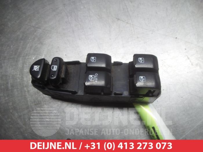 Usados Interruptor combinado de ventanillas Chevrolet Evanda 2.0 16V Precio € 35,00 Norma de margen ofrecido por V.Deijne Jap.Auto-onderdelen BV