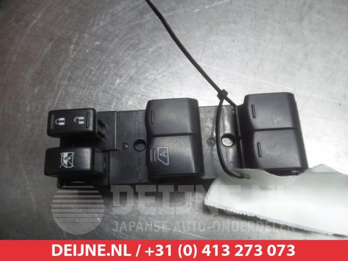 Usados Interruptor combinado de ventanillas Subaru XV (GP) 2.0 D AWD 16V Precio € 75,00 Norma de margen ofrecido por V.Deijne Jap.Auto-onderdelen BV