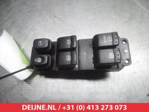 Used Multi-functional window switch Ssang Yong Korando 2.0 e-XDi 16V 4x2 Price on request offered by V.Deijne Jap.Auto-onderdelen BV