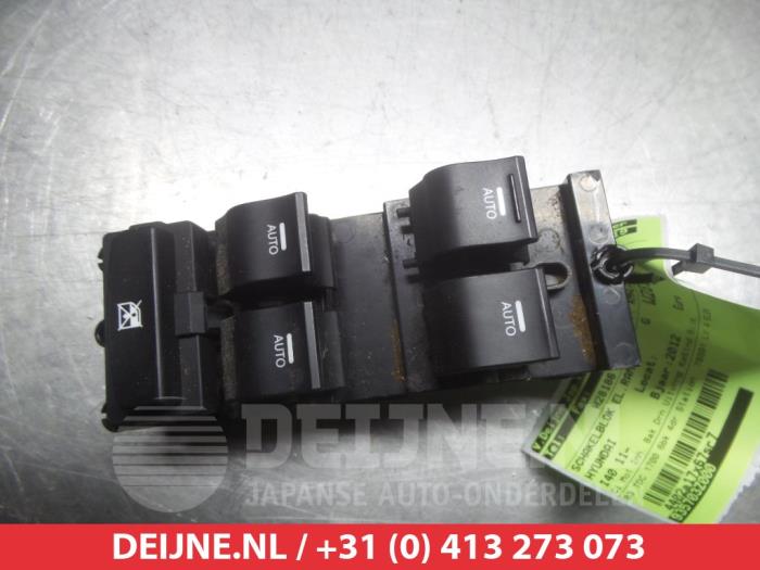 Usados Interruptor combinado de ventanillas Hyundai i40 CW (VFC) 1.7 CRDi 16V Precio € 50,00 Norma de margen ofrecido por V.Deijne Jap.Auto-onderdelen BV