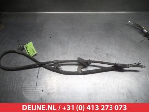 Usagé Câble frein à main Kia Sportage (QL) 1.6 GDI 16V 4x2 Prix sur demande proposé par V.Deijne Jap.Auto-onderdelen BV