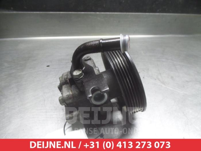Usagé Pompe direction assistée Hyundai Santa Fe II (CM) 2.2 CRDi 16V 4x2 Prix € 35,00 Règlement à la marge proposé par V.Deijne Jap.Auto-onderdelen BV