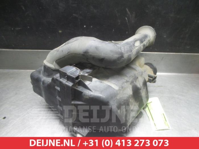 Begagnade Luftfilterhus Toyota Verso S 1.4 D-4D Pris € 50,00 Marginaltabell erbjuds av V.Deijne Jap.Auto-onderdelen BV