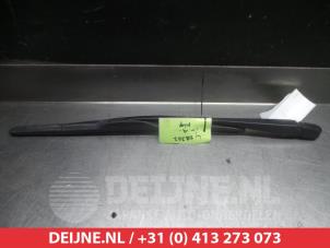 Used Rear wiper arm Honda Civic (FK1/2/3) 1.6 i-DTEC Advanced 16V Price € 25,00 Margin scheme offered by V.Deijne Jap.Auto-onderdelen BV
