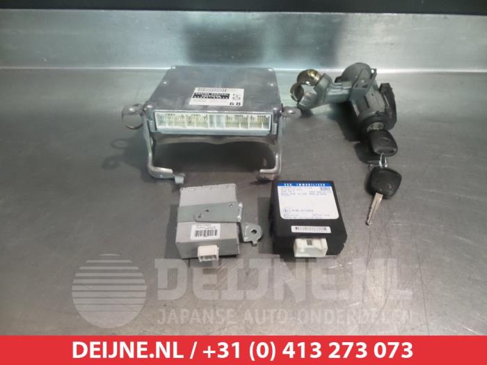 Used Engine management computer Toyota Corolla (E12) 2.0 D-4D 16V 90 Price € 125,00 Margin scheme offered by V.Deijne Jap.Auto-onderdelen BV
