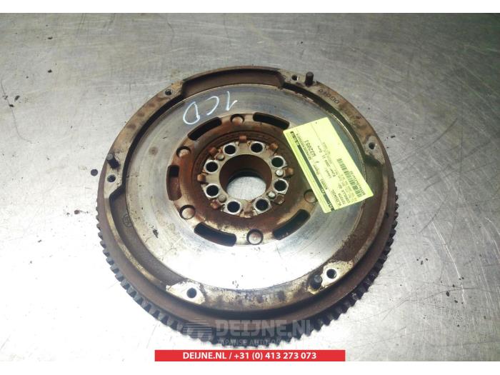 Gebrauchte Schwungrad Toyota Corolla (E12) 2.0 D-4D 16V 116 Preis € 50,00 Margenregelung angeboten von V.Deijne Jap.Auto-onderdelen BV