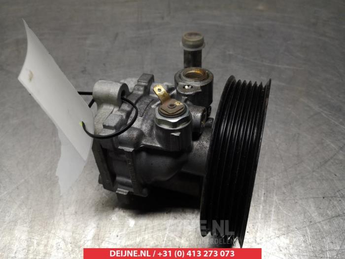 Begagnade Servostyrningspump Mitsubishi Lancer Sportback (CX) Pris € 35,00 Marginaltabell erbjuds av V.Deijne Jap.Auto-onderdelen BV