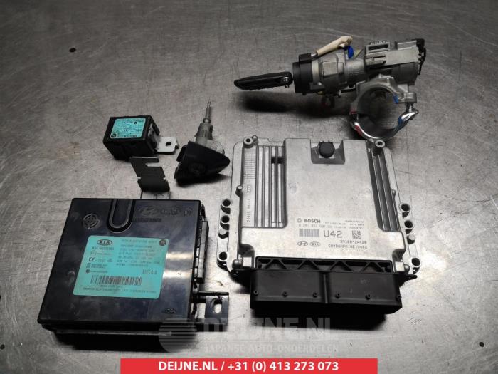 Used Engine management computer Kia Rio IV (YB) 1.4 CRDi 90 16V Price € 150,00 Margin scheme offered by V.Deijne Jap.Auto-onderdelen BV