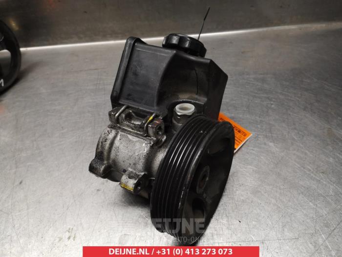 Begagnade Servostyrningspump Ssang Yong Rodius 2.0 e-200 Xdi 16V 2WD Pris € 75,00 Marginaltabell erbjuds av V.Deijne Jap.Auto-onderdelen BV