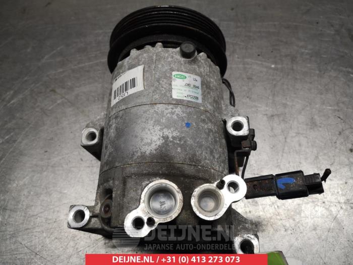 Usagé Pompe clim Hyundai i20 1.1 CRDi VGT 12V Prix € 75,00 Règlement à la marge proposé par V.Deijne Jap.Auto-onderdelen BV