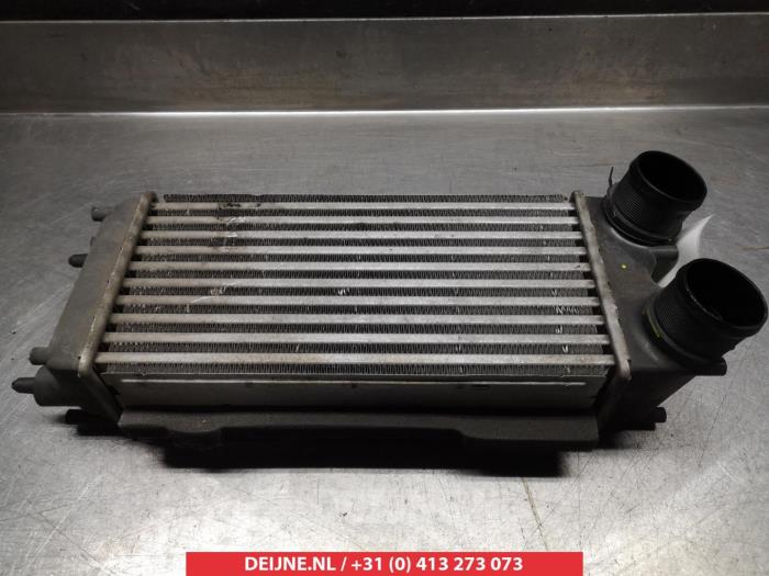 Usados Intercooler Mazda 2 (DE) 1.6 MZ-CD 16V Precio € 100,00 Norma de margen ofrecido por V.Deijne Jap.Auto-onderdelen BV
