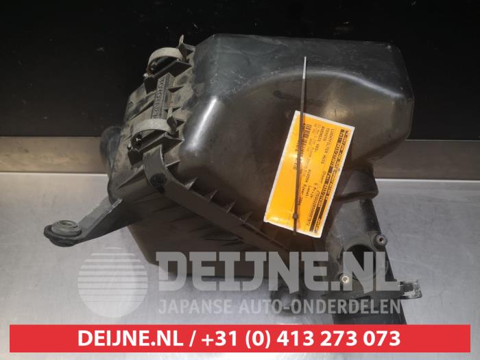 Begagnade Luftfilterhus Toyota Avensis Verso (M20) 2.0 D-4D 16V Pris € 50,00 Marginaltabell erbjuds av V.Deijne Jap.Auto-onderdelen BV