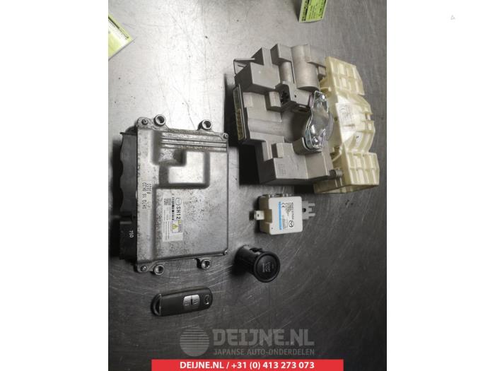 Used Engine management computer Mazda CX-5 I (KE,GH) 2.2 SkyActiv-D 16V 2WD Price € 150,00 Margin scheme offered by V.Deijne Jap.Auto-onderdelen BV