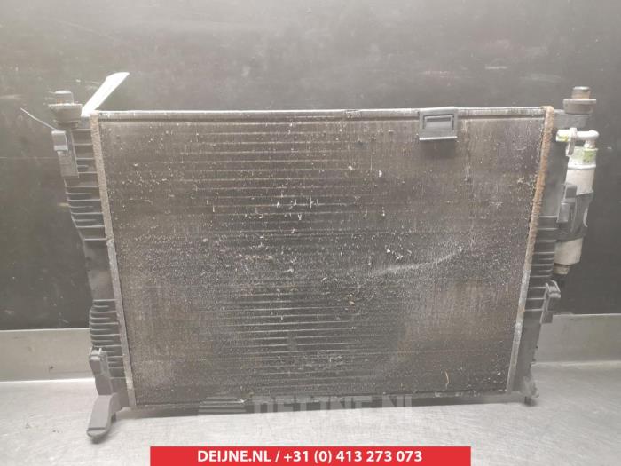 Used Radiator Nissan Qashqai (J10) Price € 100,00 Margin scheme offered by V.Deijne Jap.Auto-onderdelen BV