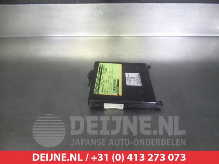 Used Body control computer Toyota Auris (E18) 1.8 16V Hybrid Price € 75,00 Margin scheme offered by V.Deijne Jap.Auto-onderdelen BV