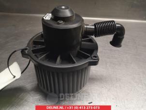 Used Heating and ventilation fan motor Hyundai Atos 1.1 12V Price on request offered by V.Deijne Jap.Auto-onderdelen BV