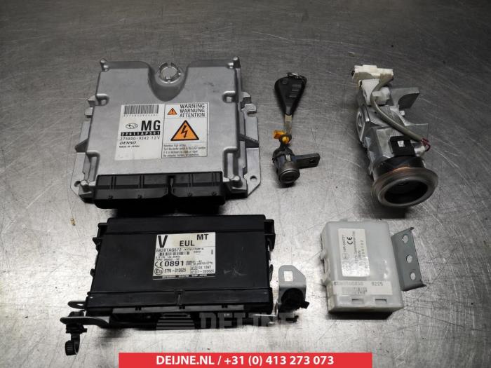 Used Engine management computer Subaru Legacy Touring Wagon (BP) 2.5 16V Price € 150,00 Margin scheme offered by V.Deijne Jap.Auto-onderdelen BV