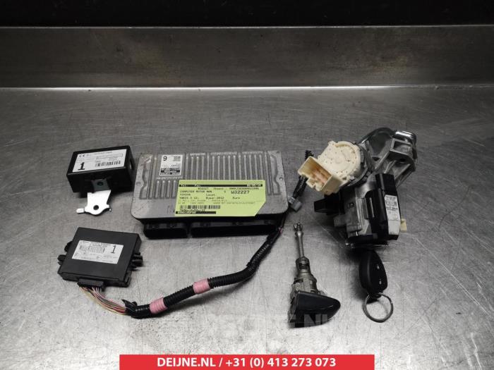 Used Engine management computer Toyota Yaris III (P13) 1.33 16V Dual VVT-I Price € 150,00 Margin scheme offered by V.Deijne Jap.Auto-onderdelen BV