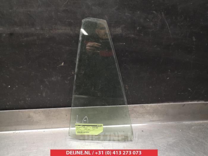 Usados Ventanilla triangular izquierda detrás Toyota RAV4 (A2) 2.0 D-4D 16V 4x4 Precio € 35,00 Norma de margen ofrecido por V.Deijne Jap.Auto-onderdelen BV