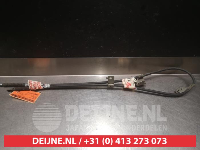 Usagé Câble frein à main Nissan Primera (P11) Prix € 25,00 Règlement à la marge proposé par V.Deijne Jap.Auto-onderdelen BV