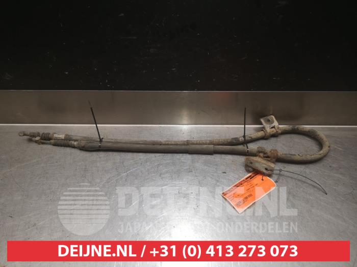 Usagé Câble frein à main Nissan Sunny (N13) Prix € 25,00 Règlement à la marge proposé par V.Deijne Jap.Auto-onderdelen BV