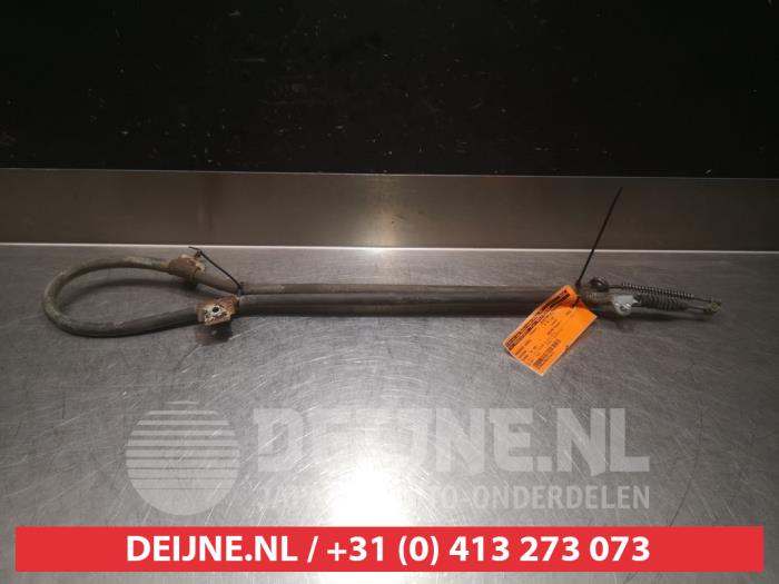 Usagé Câble frein à main Nissan Sunny (N14) 1.4 16V Prix € 25,00 Règlement à la marge proposé par V.Deijne Jap.Auto-onderdelen BV