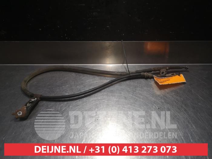 Usagé Câble frein à main Nissan 200 SX (S14) 2.0 Turbo 16V Prix € 30,00 Règlement à la marge proposé par V.Deijne Jap.Auto-onderdelen BV